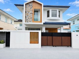 For rent 3 bedrooms house in Mueang Phuket, Phuket