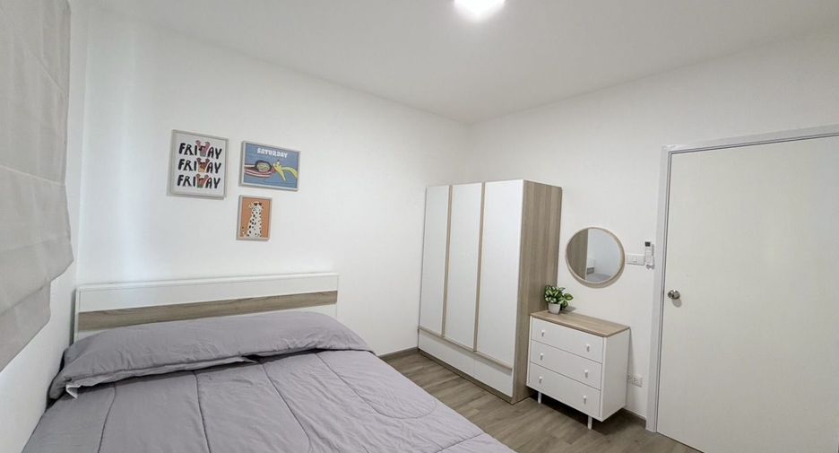 For rent 3 bedrooms townhouse in Mueang Chiang Mai, Chiang Mai