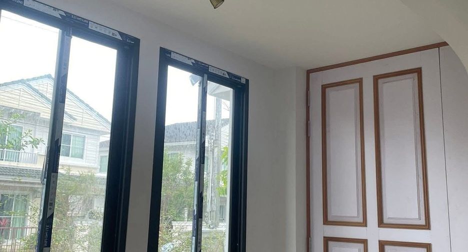 Villa en venta y en alquiler de 3 habitaciones en San Sai, Chiang Mai