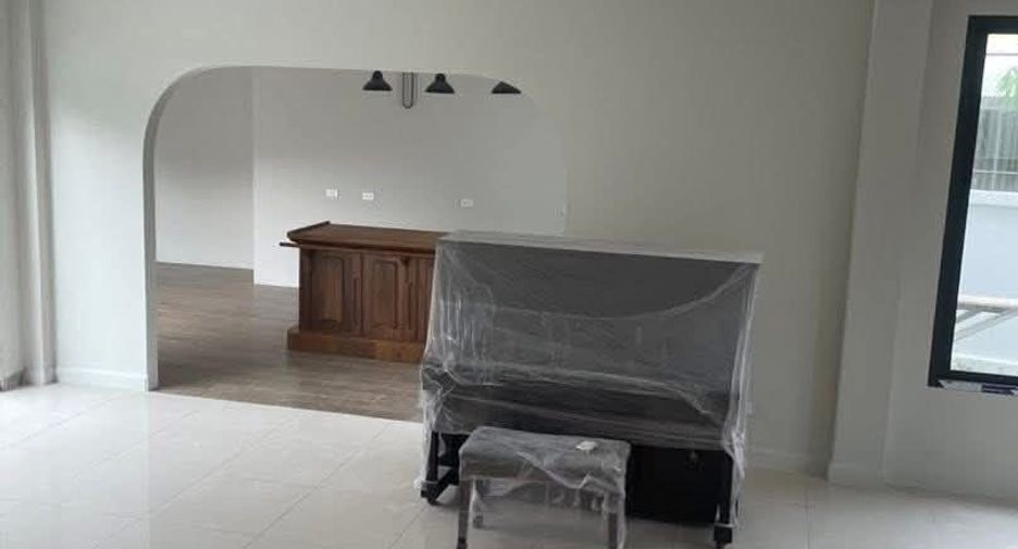 Villa en venta y en alquiler de 3 habitaciones en San Sai, Chiang Mai