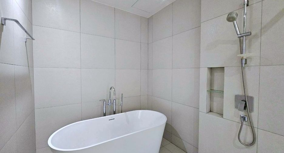 Wohnung zur Miete mit 3 Zimmer in Watthana, Bangkok