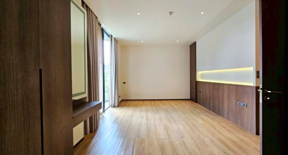 Wohnung zur Miete mit 3 Zimmer in Watthana, Bangkok