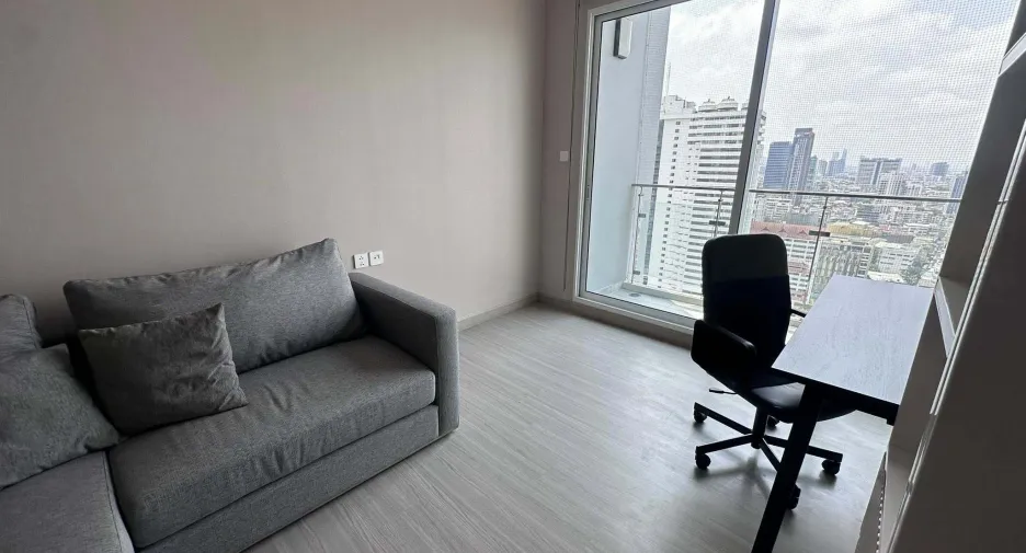 For rent 1 bed condo in Bang Rak, Bangkok