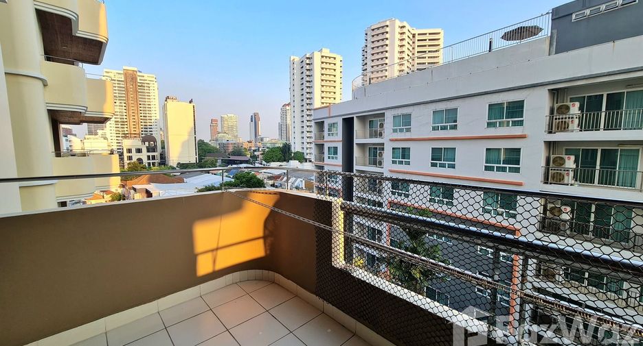 À louer 2 chambres condo à Watthana, Bangkok