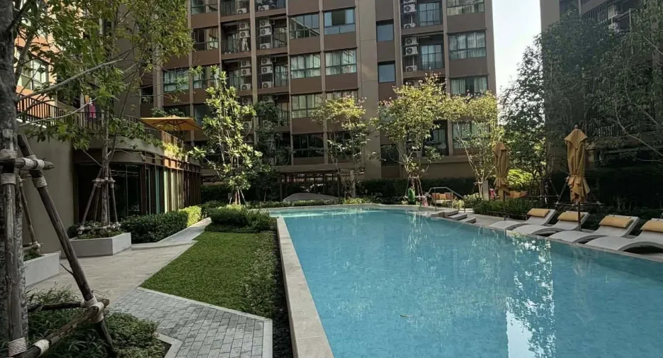 For rent 1 bed condo in Bang Kapi, Bangkok