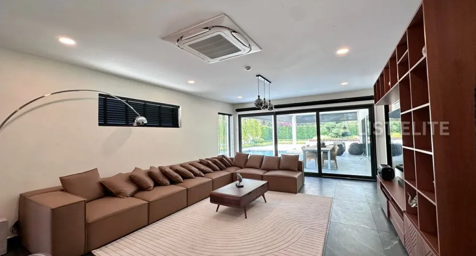 Casa en venta de 5 habitaciones en Bang Lamung, Chonburi