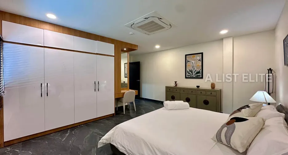 Haus zur Miete mit 5 Zimmer in Bang Lamung, Chonburi