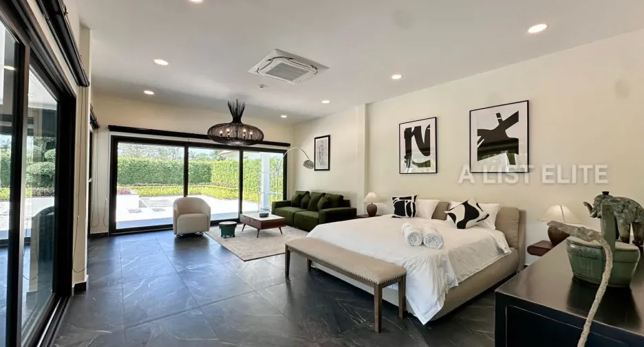 Haus zur Miete mit 5 Zimmer in Bang Lamung, Chonburi