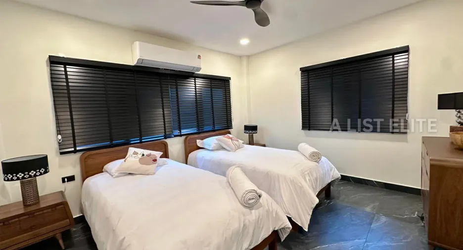 Haus zur Miete mit 5 Zimmer in Bang Lamung, Chonburi