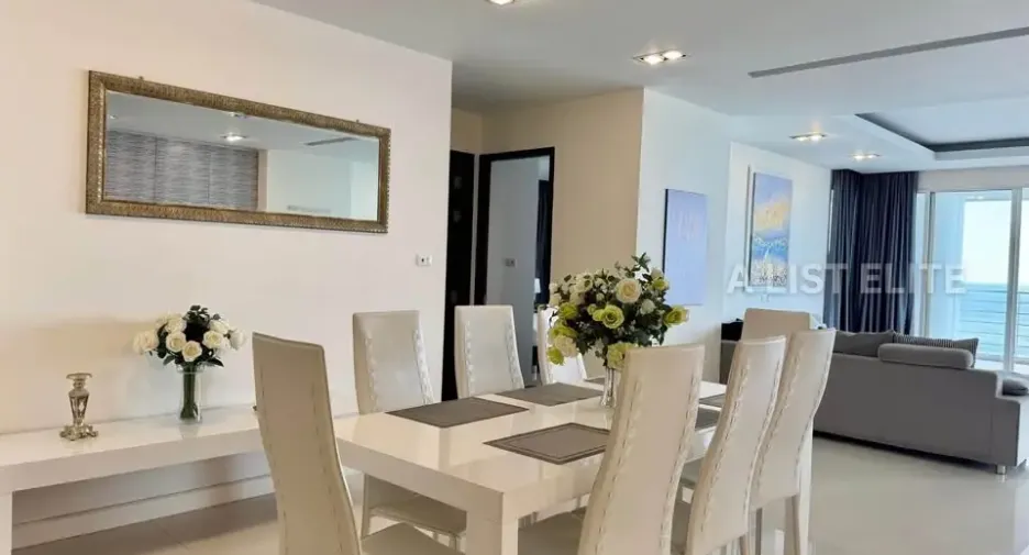 For rent 3 bedrooms condo in Bang Lamung, Chonburi