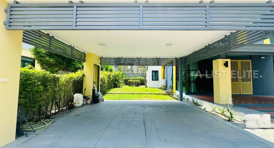 For sale 3 bedrooms house in Bang Lamung, Chonburi