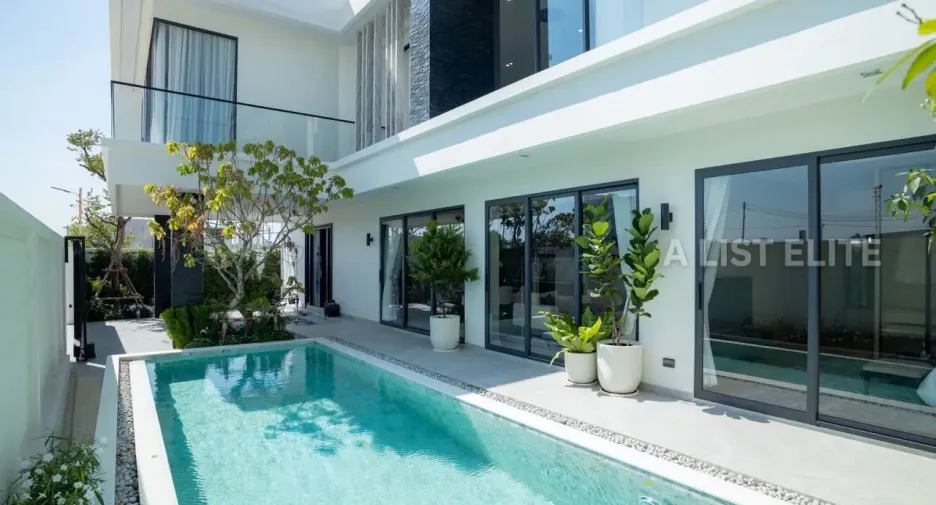 For rent 5 bedrooms house in Bang Lamung, Chonburi