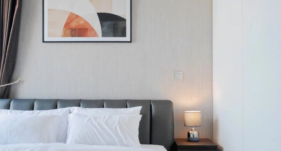 For rent 2 bedrooms condo in Khlong Toei, Bangkok