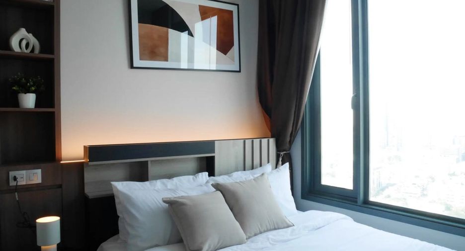 For rent 2 bedrooms condo in Khlong Toei, Bangkok