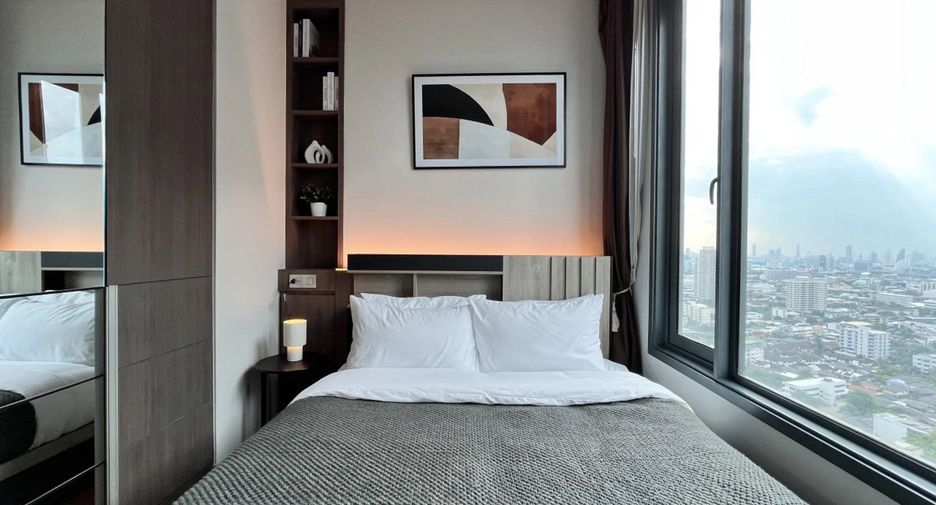 For rent 2 bedrooms condo in Khlong Toei, Bangkok