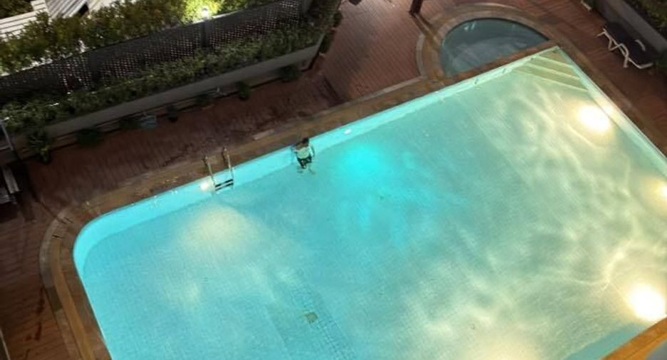 For rent 2 bedrooms condo in Watthana, Bangkok
