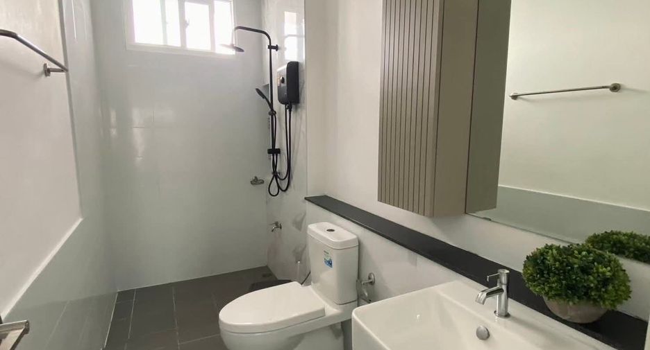 For rent 4 bedrooms house in Doi Saket, Chiang Mai
