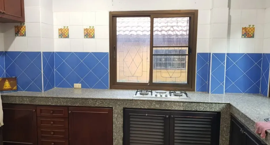 For sale 4 bedrooms house in Hang Dong, Chiang Mai