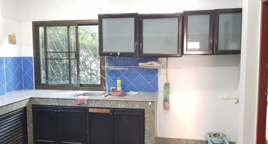 For sale 4 bedrooms house in Hang Dong, Chiang Mai