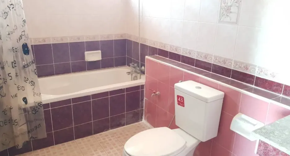 For sale 4 bedrooms house in Hang Dong, Chiang Mai