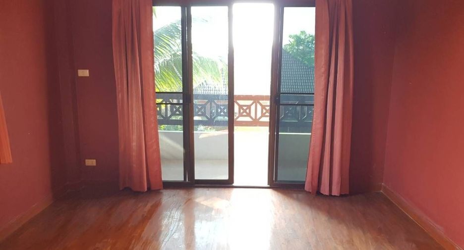 For sale 4 bedrooms house in Hang Dong, Chiang Mai