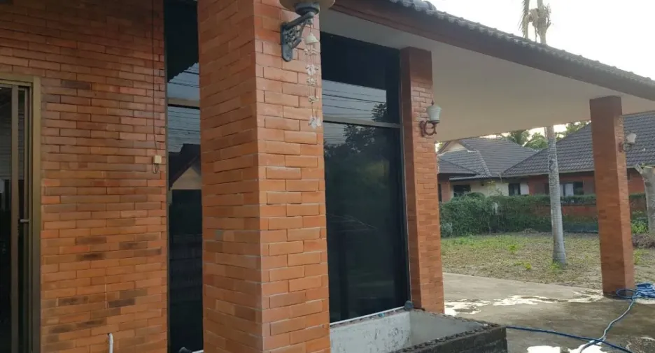 For sale 4 bedrooms house in Hang Dong, Chiang Mai