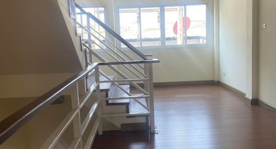 For sale 2 bedrooms townhouse in Mueang Chiang Mai, Chiang Mai