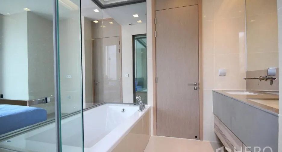 For rent 2 bedrooms condo in Watthana, Bangkok