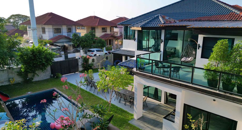 Casa en alquiler y en venta de 7 habitaciones en Bang Lamung, Chonburi