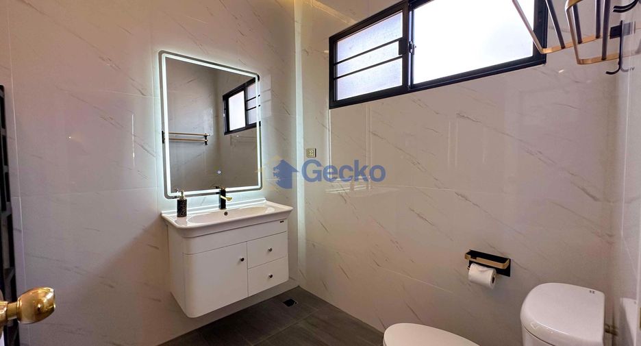 Casa en alquiler y en venta de 7 habitaciones en Bang Lamung, Chonburi