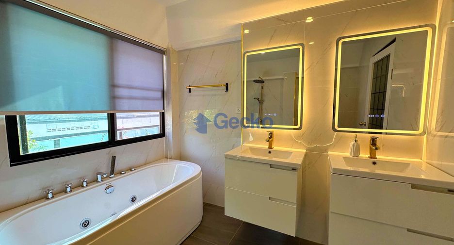 Casa en alquiler y en venta de 7 habitaciones en Bang Lamung, Chonburi