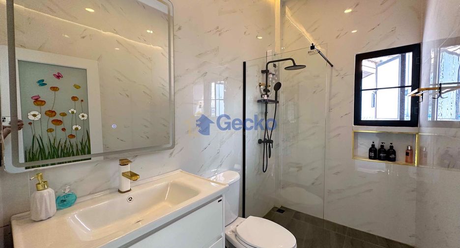 Casa en alquiler y en venta de 7 habitaciones en Bang Lamung, Chonburi