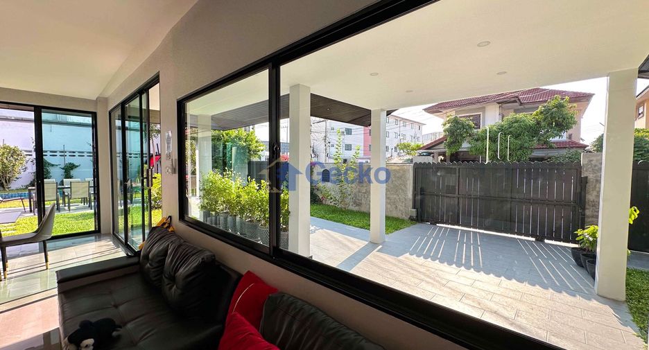 Casa en alquiler y en venta de 7 habitaciones en Bang Lamung, Chonburi