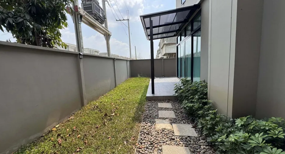 For rent 3 bedrooms house in Bang Phli, Samut Prakan