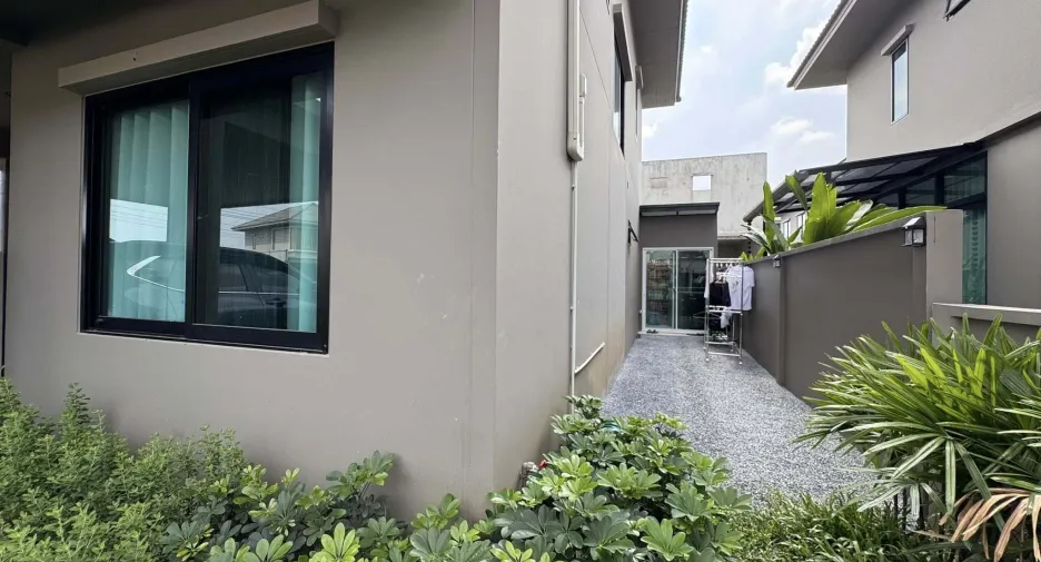 For rent 3 bedrooms house in Bang Phli, Samut Prakan