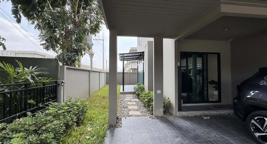For rent 3 bedrooms house in Bang Phli, Samut Prakan