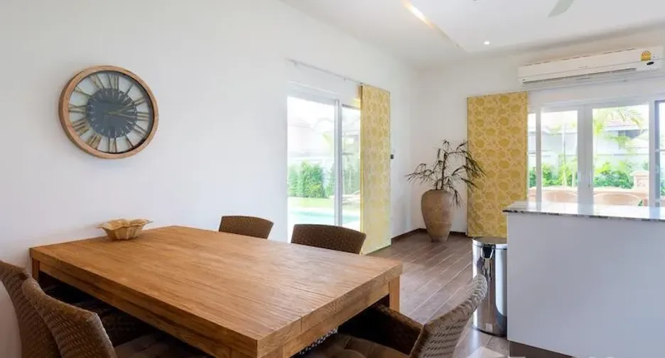 For rent and for sale 3 bedrooms villa in Hua Hin, Prachuap Khiri Khan