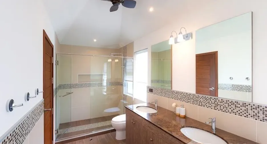 For rent and for sale 3 bedrooms villa in Hua Hin, Prachuap Khiri Khan