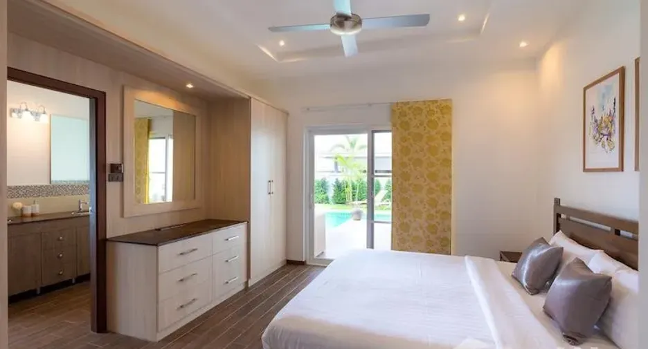 For rent and for sale 3 bedrooms villa in Hua Hin, Prachuap Khiri Khan