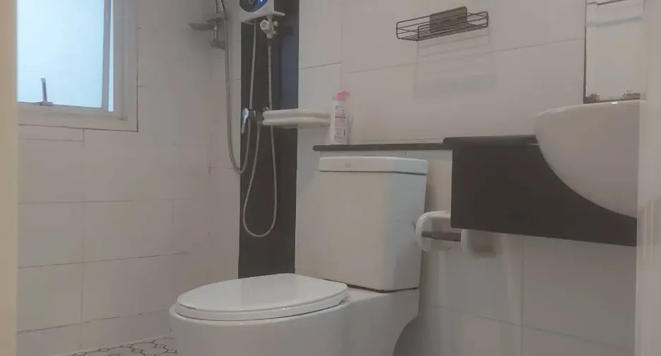 For sale and for rent 4 bedrooms townhouse in Bang Na, Bangkok