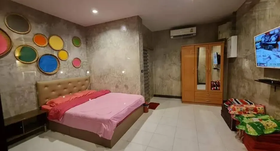 For rent 5 bedrooms villa in Hua Hin, Prachuap Khiri Khan
