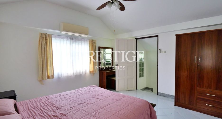 For rent 4 ベッドルーム house in Bang Lamung, Chonburi
