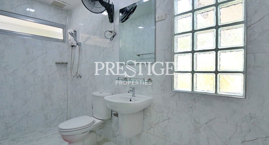 For rent 4 ベッドルーム house in Bang Lamung, Chonburi
