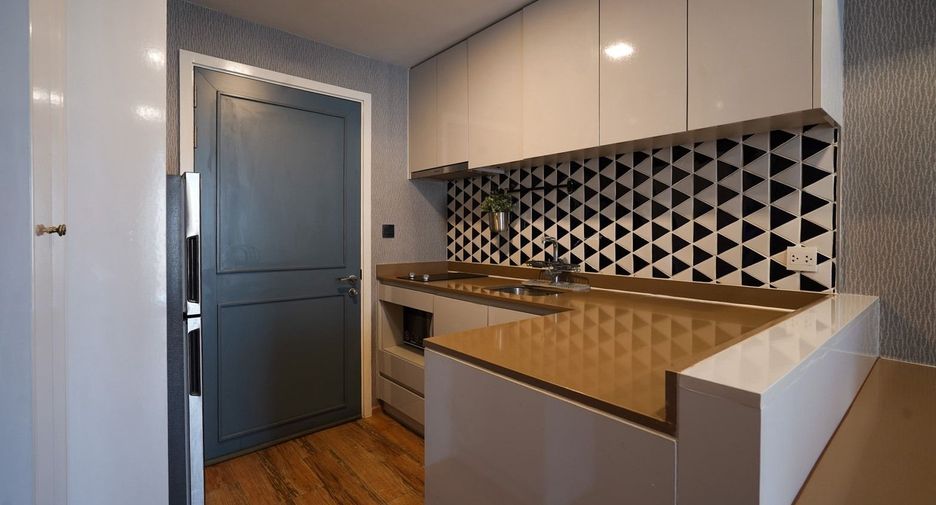 For rent 1 Beds condo in Yan Nawa, Bangkok