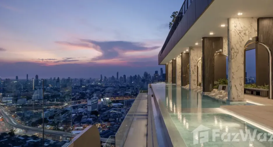 For rent 2 bedrooms condo in Khlong Toei, Bangkok