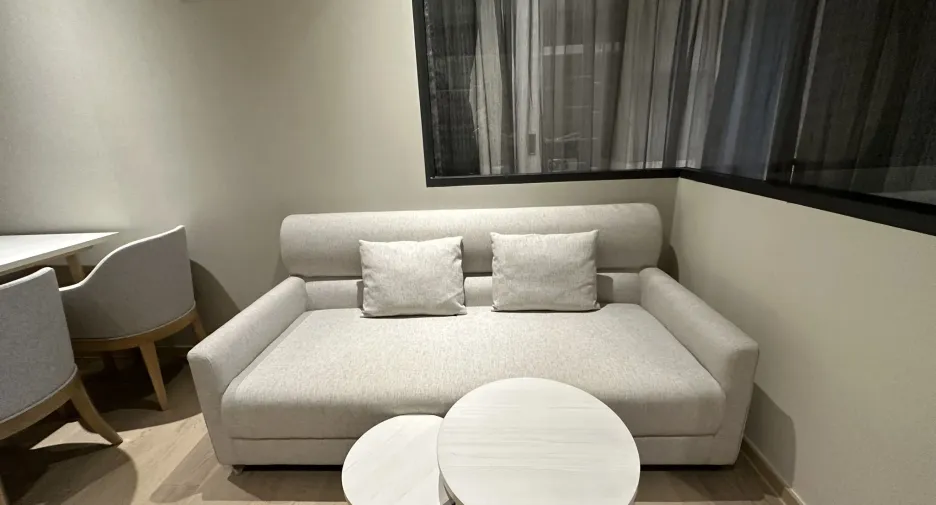 For rent 1 bed condo in Watthana, Bangkok
