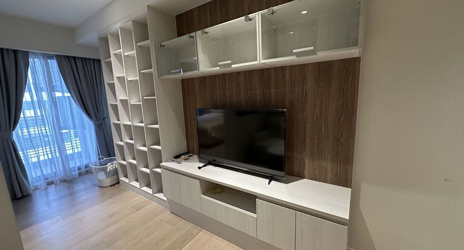 For rent 1 bed condo in Watthana, Bangkok
