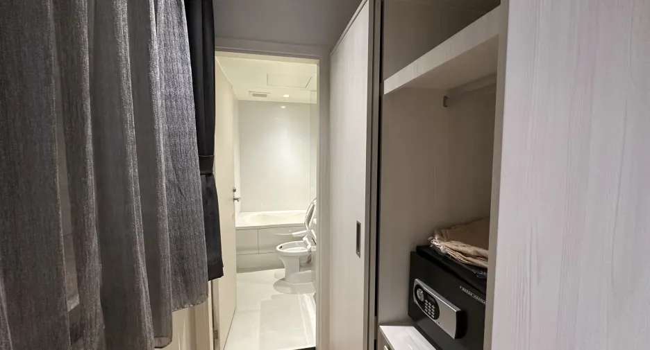 For rent 1 bed condo in Watthana, Bangkok