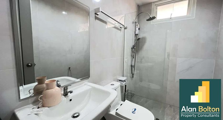 For rent 2 bedrooms house in Bang Lamung, Chonburi