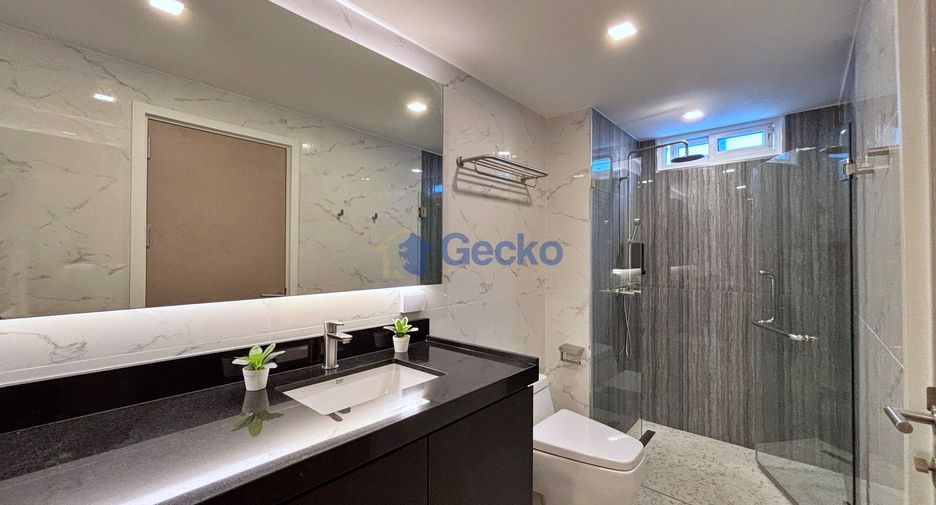 For rent 3 bedrooms condo in Bang Lamung, Chonburi